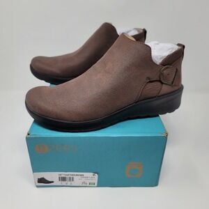 Bzees Get Together Mustang Brown Ankle Boot Booties Sz 7.5W Machine Washable New